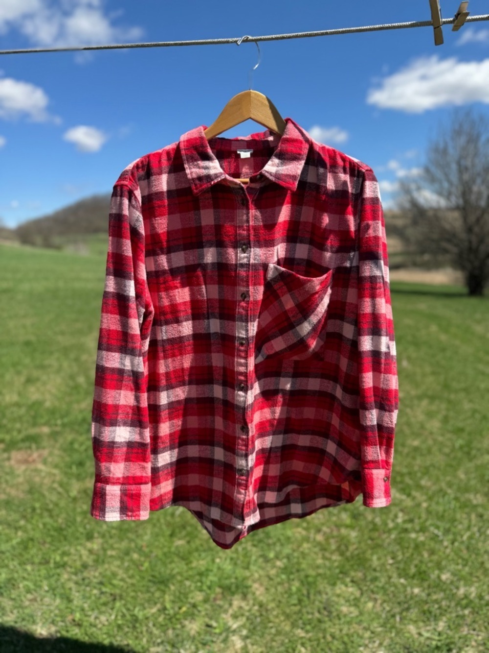 Aerie Pink and Red Plaid Flannel Size Medium